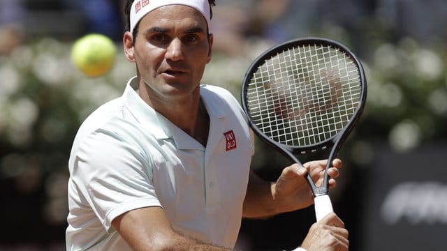 Roger Federer hat vor dem Viertelfinale gegen Tsitsipas aufgeben müssen.