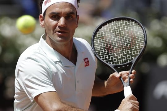 Roger Federer hat vor dem Viertelfinale gegen Tsitsipas aufgeben müssen.