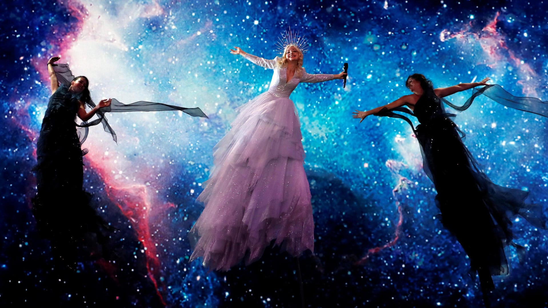 Australien: Kate Miller-Heidke mit "Zero Gravity"