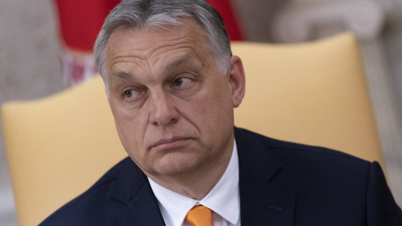 Ungarns Premier Viktor Orban: Seine Fidesz-Partei geht auf Distanz zum EVP-Spitzenkandidat Manfred Weber.