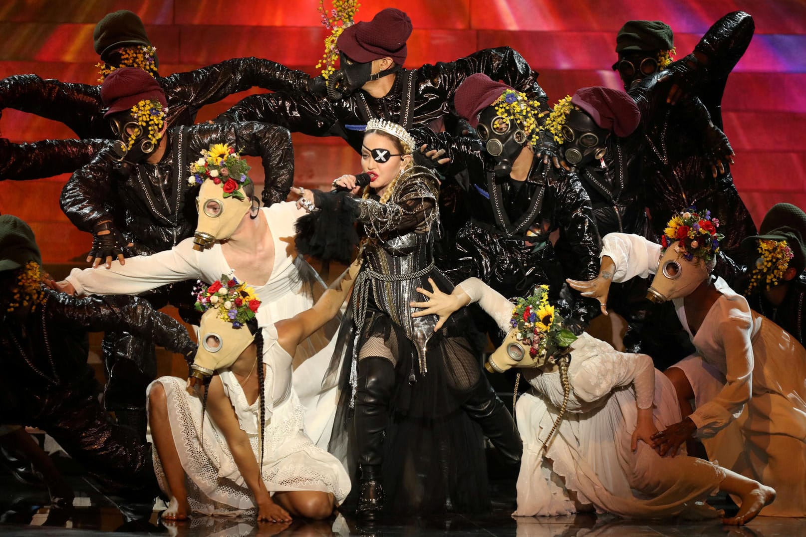 Madonna war als Gaststar beim ESC am Start: Ob sie von der Aktion ihrer Tänzer wusste, ist nicht bekannt.