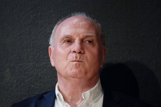 FCB-Präsident Uli Hoeneß setzt wohl weiter auf Audi als Premium-Partner der Bayern.