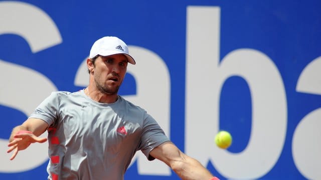 Mischa Zverev hat sein Auftaktspiel in Genf verloren.