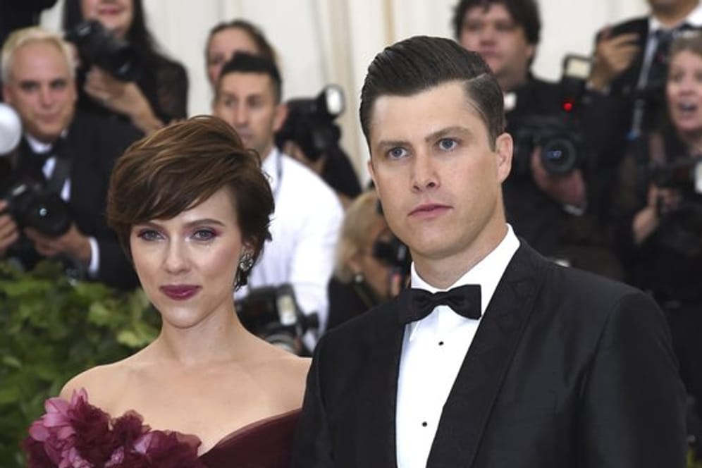 Scarlett Johansson und Colin Jost bei der "Met Gala" 2018.