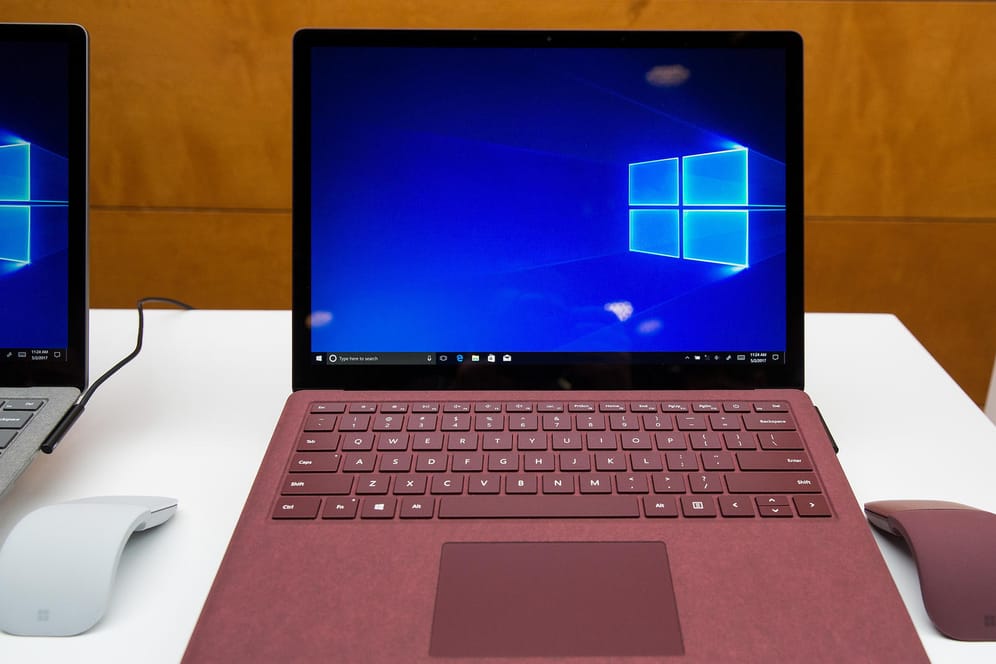 Ein Microsoft-Laptop: Wer das System wiederherstellt, kann nach dem Windows-Update auf Probleme stoßen.