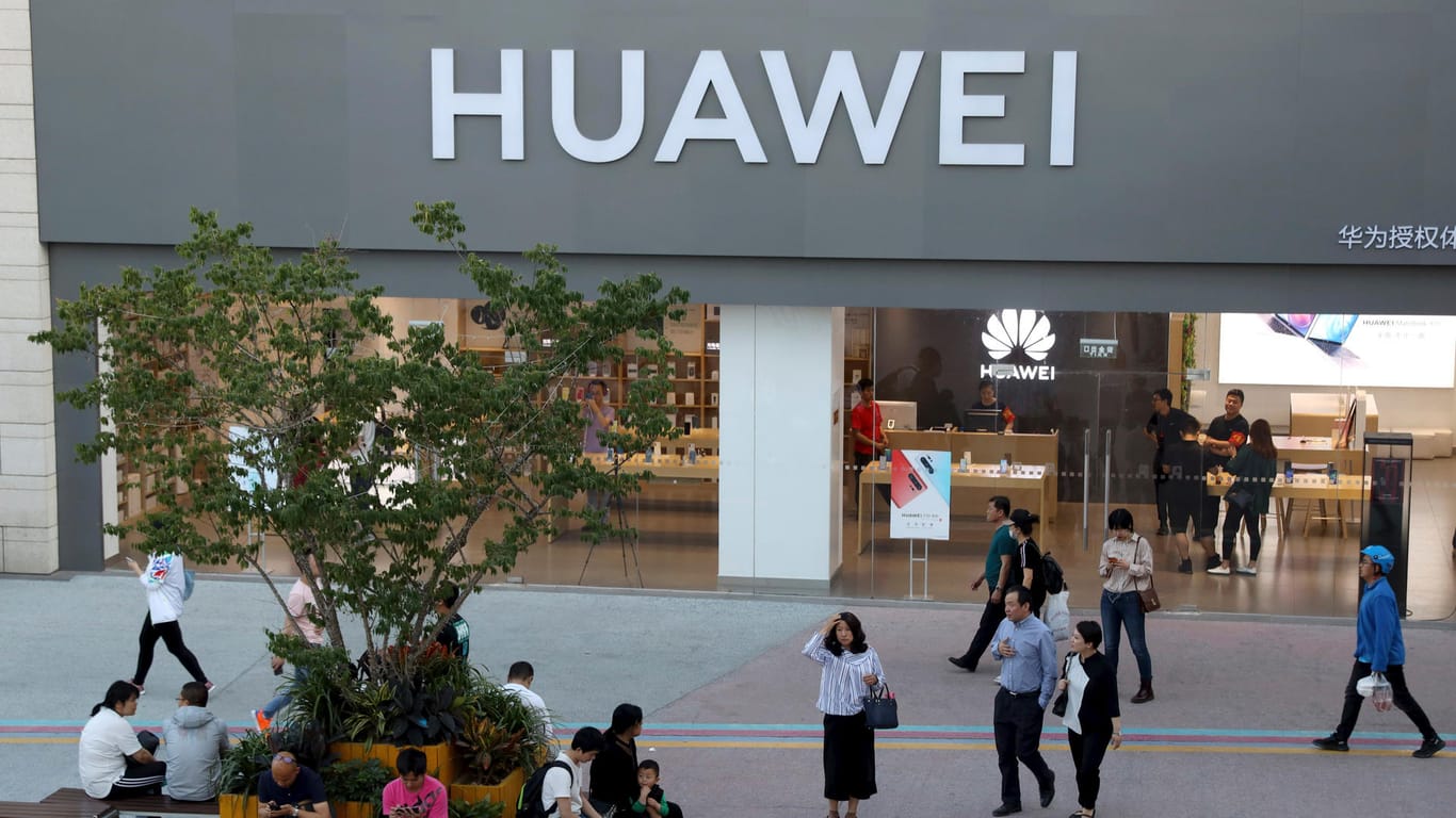 Huawei: Der chinesische Konzern darf nur noch für drei Monate Updates erhalten.