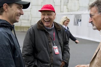 Mathias Lauda (li.), Niki Lauda (M.) und Eddie Jordan: Niki Lauda war für seine flotten Sprüche bekannt.