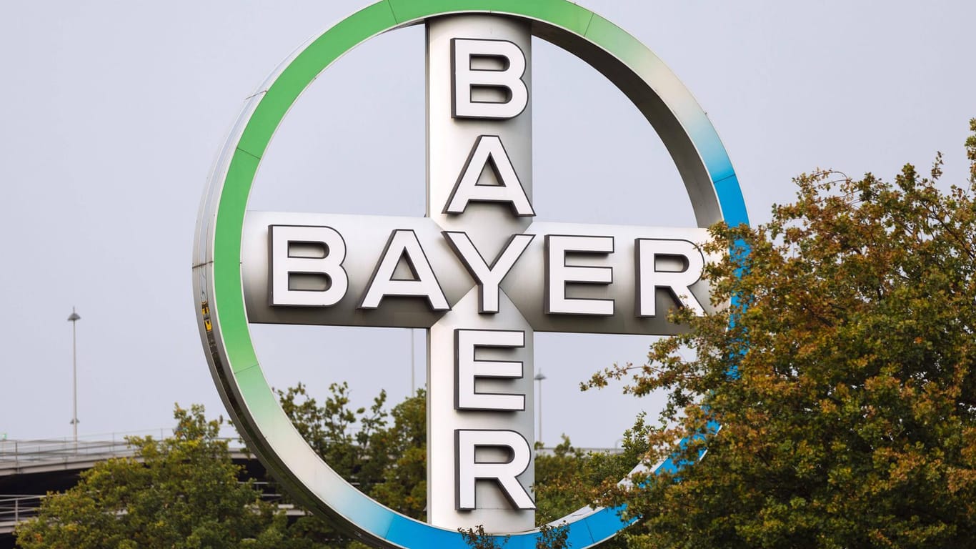 Bayer-Logo: Der Konzern hatte Monsanto 2018 für eine Rekordsumme von 56 Milliarden Euro gekauft.