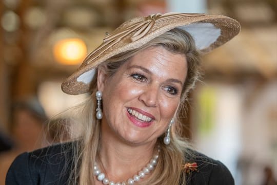 Königin Máxima strahlt.
