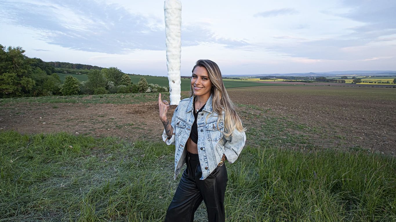 Sophia Thomalla: Das Model hat eine Wette verloren.