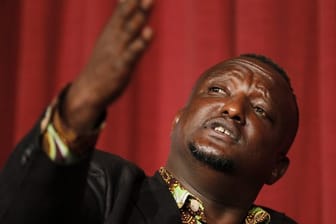 Binyavanga Wainaina ist tot.