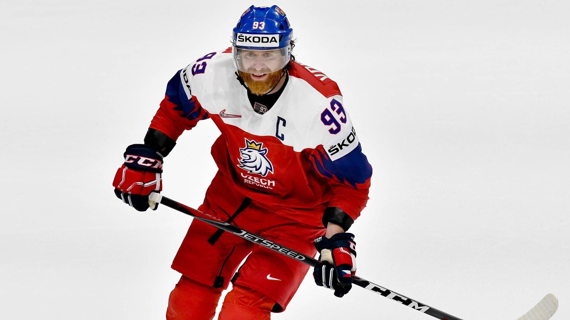 Hat das gegnerische Tor fest im Blick: Jakub Voracek.