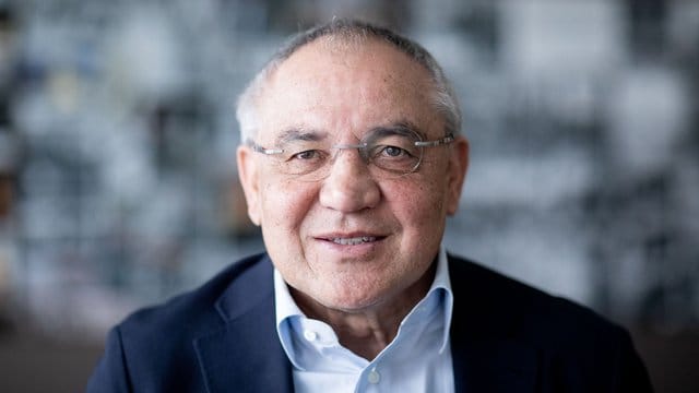 Felix Magath kritisiert die Anspruchshaltung im deutschen Fußball. Felix Magath kritisiert die Anspruchshaltung im deutschen Fußball.