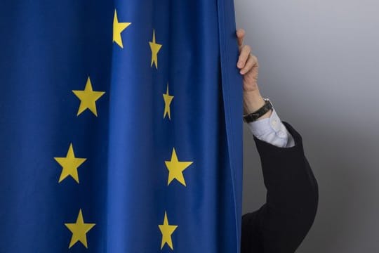 Die Wahllokale in den Niederlanden sind von 07.