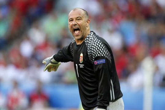 Ungarns Torwart-Legende Gabor Kiraly hat seine Karriere beendet.