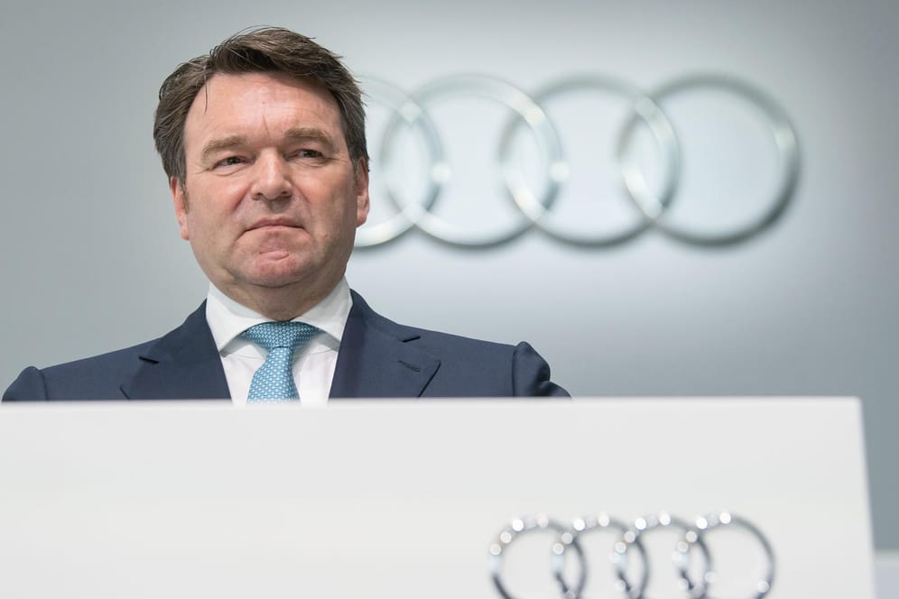 Bram Schot: Der Vorsitzende des Vorstands der Audi AG argumentiert das Einstellen der Sportwagenmodelle damit, dass zum Fokussieren auch das Weglassen gehöre.