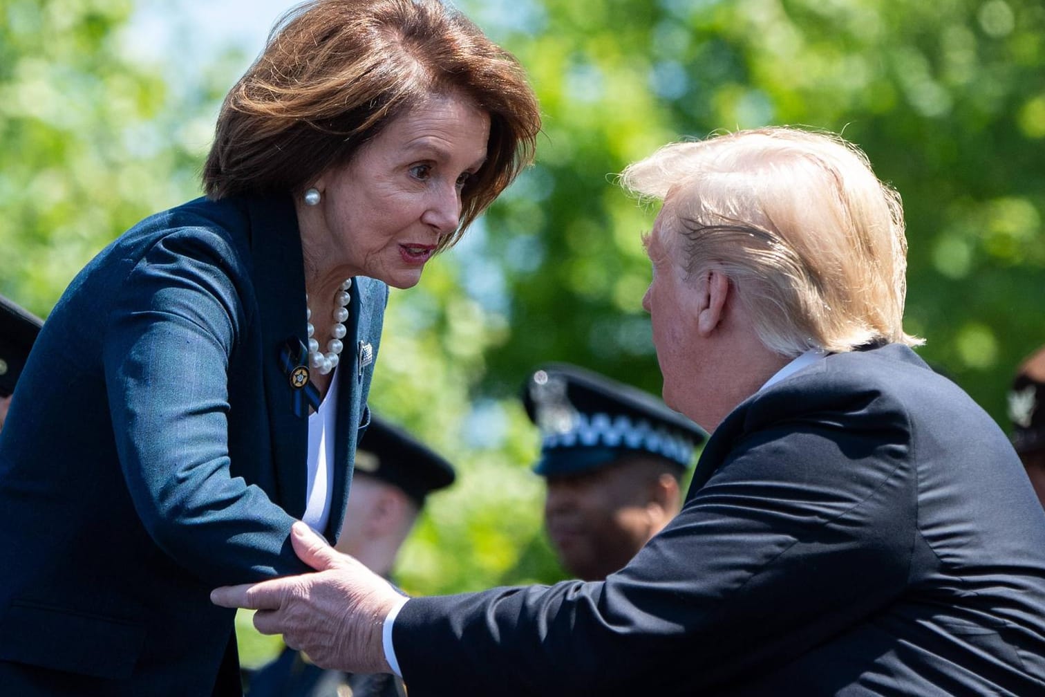 Donald Trump und Nancy Pelosi: Der US-Präsident und die Demokratin verachten sich gegenseitig.