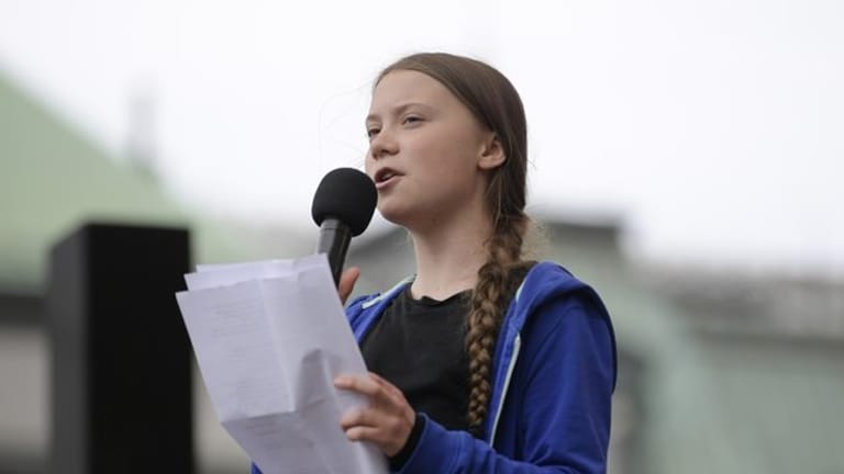 Greta Thunberg, Klimaaktivistin und Schülerin aus Schweden, spricht während des Fridays for Future in Stockholm.