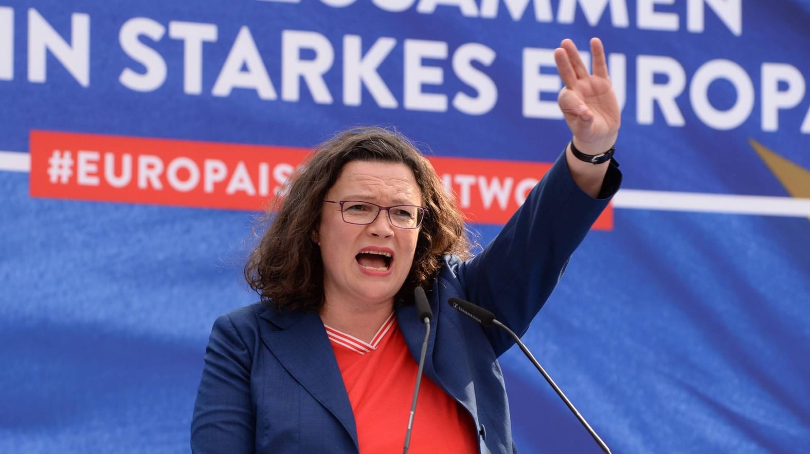 Andrea Nahles: Die SPD-Parteichefin will den Nationalismus der Bundesrepublik fördern.