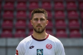 Torhüter Jannik Huth wechselt vom FSV Mainz 05 zum Bundesliga-Aufsteiger SC Paderborn.