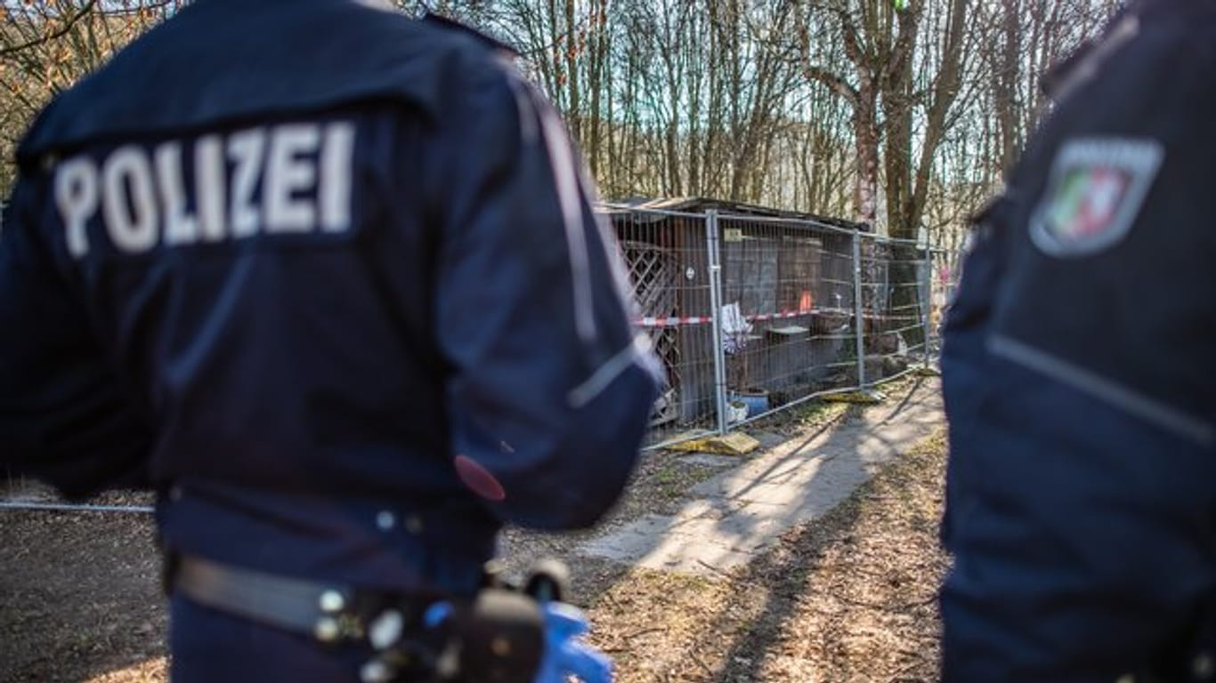 Auf dem Campingplatz in Lügde an der Landesgrenze zu Niedersachsen sollen über Jahre hinweg zahlreiche Kinder schwer sexuell missbraucht worden sein.