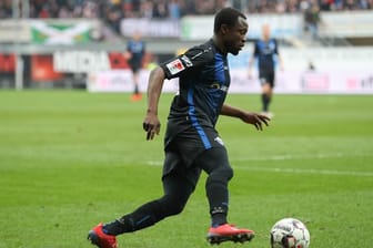 Paderborns Bernard Tekpetey kehrt zum FC Schalke 04 zurück - und wird wohl direkt weitertransferiert.