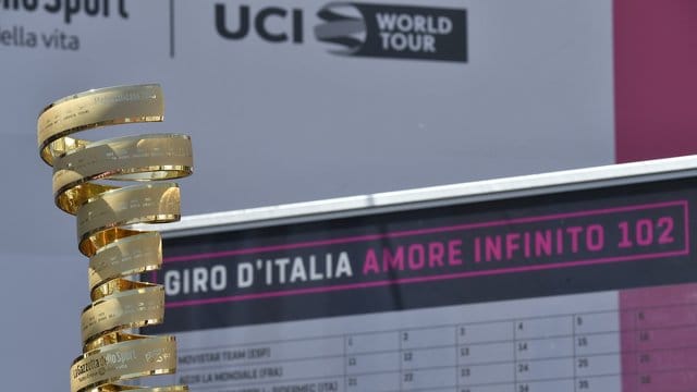 Die Trophäe des Giro d’Italia.