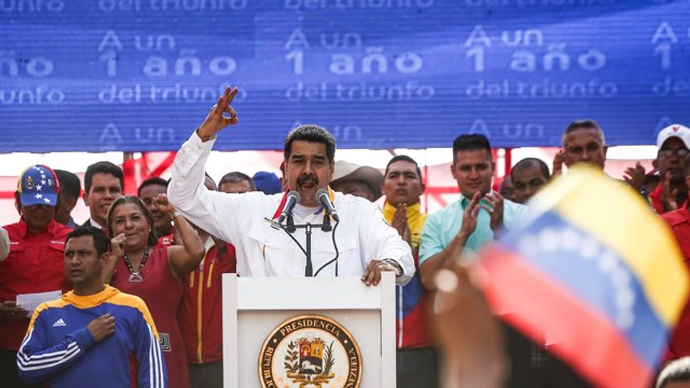 Venezuelas Staatspräsident Nicolás Maduro spricht in Caracas.