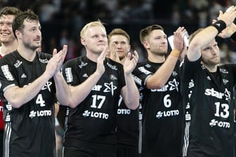 Die Spieler des THW Kiel gewinnen gegen Minden deutlich.
