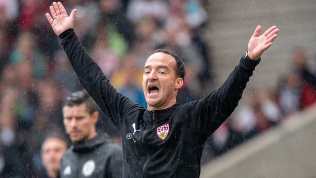 Stuttgarts Trainer Nico Willig hofft auf einen Sieg bei Union Berlin.