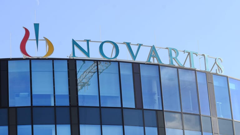 Schweizer Pharmakonzern Novartis: Das Unternehmen will das teuerste Mittel der Welt auch in Deutschland verkaufen.