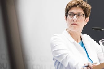 CDU-Chefin Annegret Kramp-Karrenbauer: Ihre Ausführungen zum "Rezo"-Video sorgen für Irritationen.