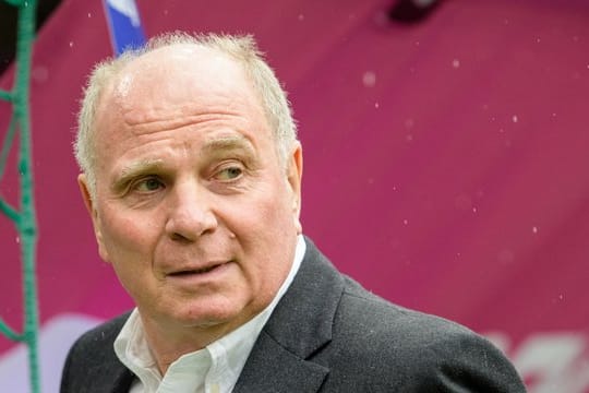 Uli Hoeneß ist der Präsident des FC Bayern München.