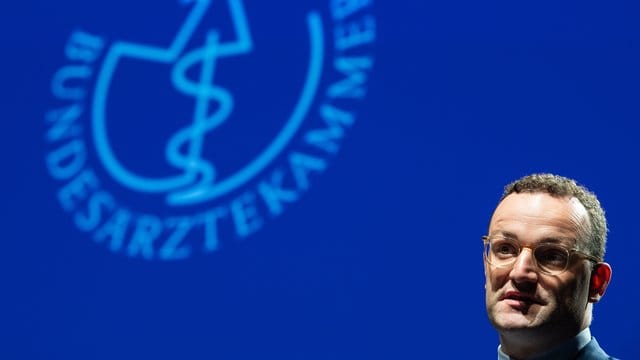 Gesundheitsminister Spahn spricht zu Beginn des 122.