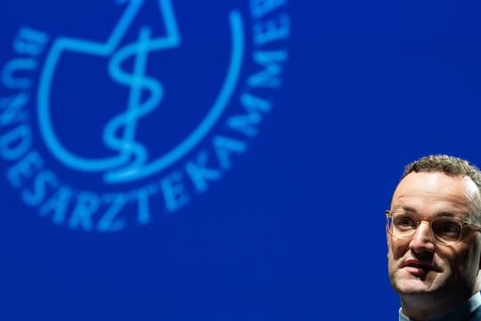 Gesundheitsminister Spahn spricht zu Beginn des 122.