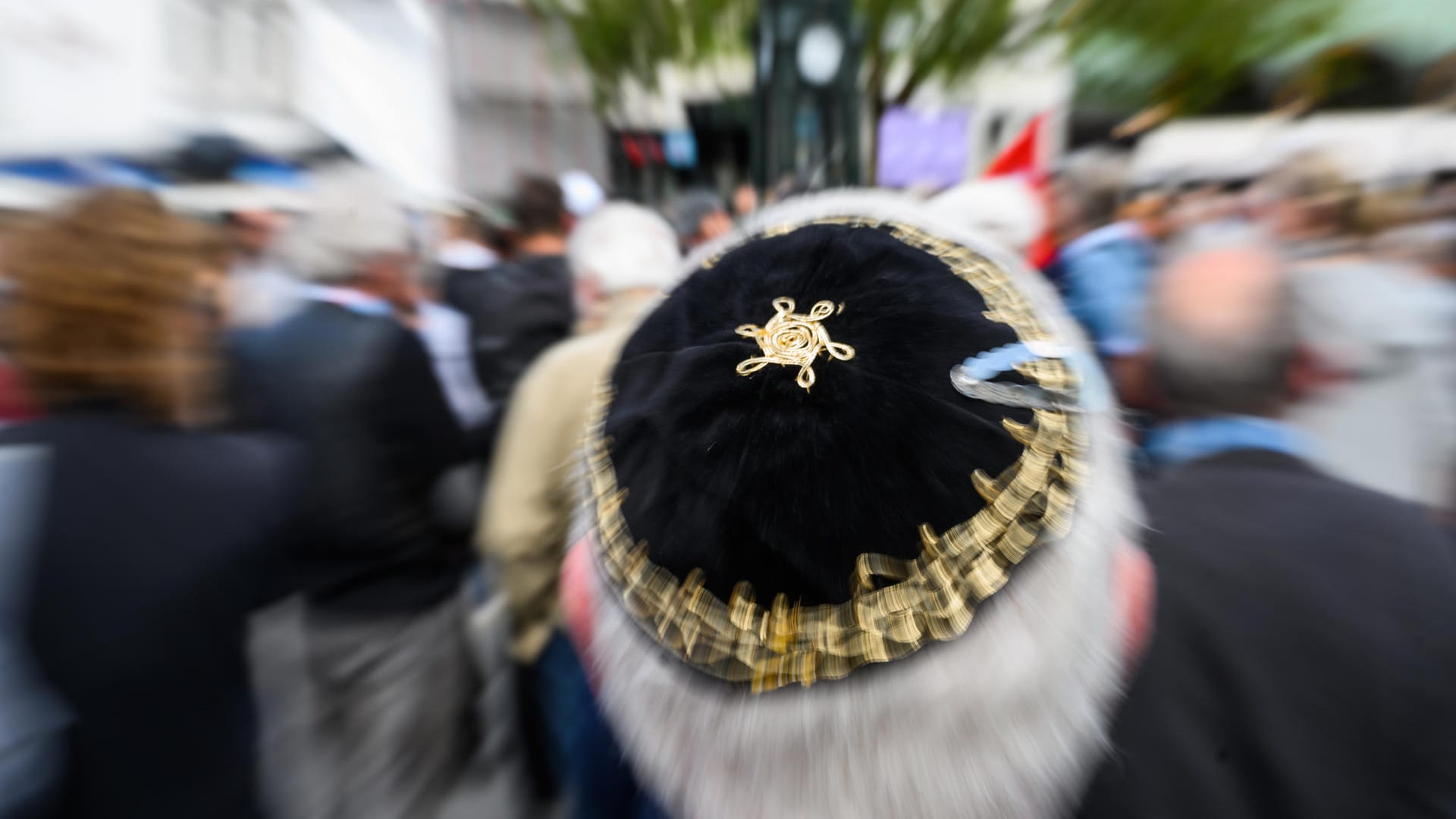 Kundgebung gegen Antisemitismus: In der Nacht vom 17. zum 18. Mai kam es in Hemmingen zu einem antisemitischen Brandanschlag.