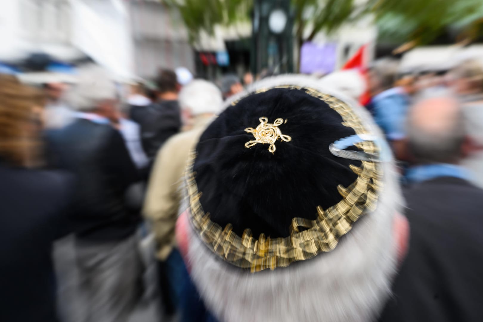 Kundgebung gegen Antisemitismus: In der Nacht vom 17. zum 18. Mai kam es in Hemmingen zu einem antisemitischen Brandanschlag.