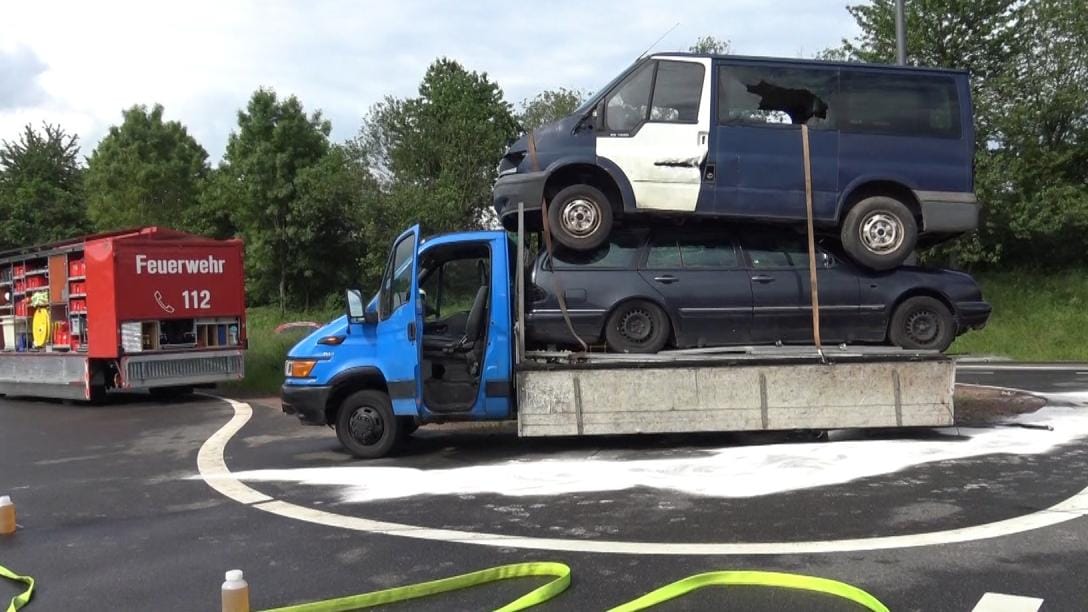 Saarburg (Rheinland-Pfalz): Mit diesem Transporter versuchte ein betrunkener LKW-Fahrer der Polizei zu entkommen.