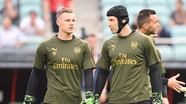 Wer hütet gegen Chelsea das Arsenal-Tor? Bernd Leno (l) oder Petr Cech.