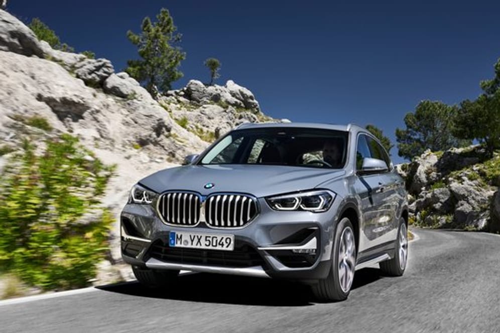 BMW hat seinen erfolgreichen X1 überarbeitet und schickt das neue Modell nach den Sommerferien an den Start.