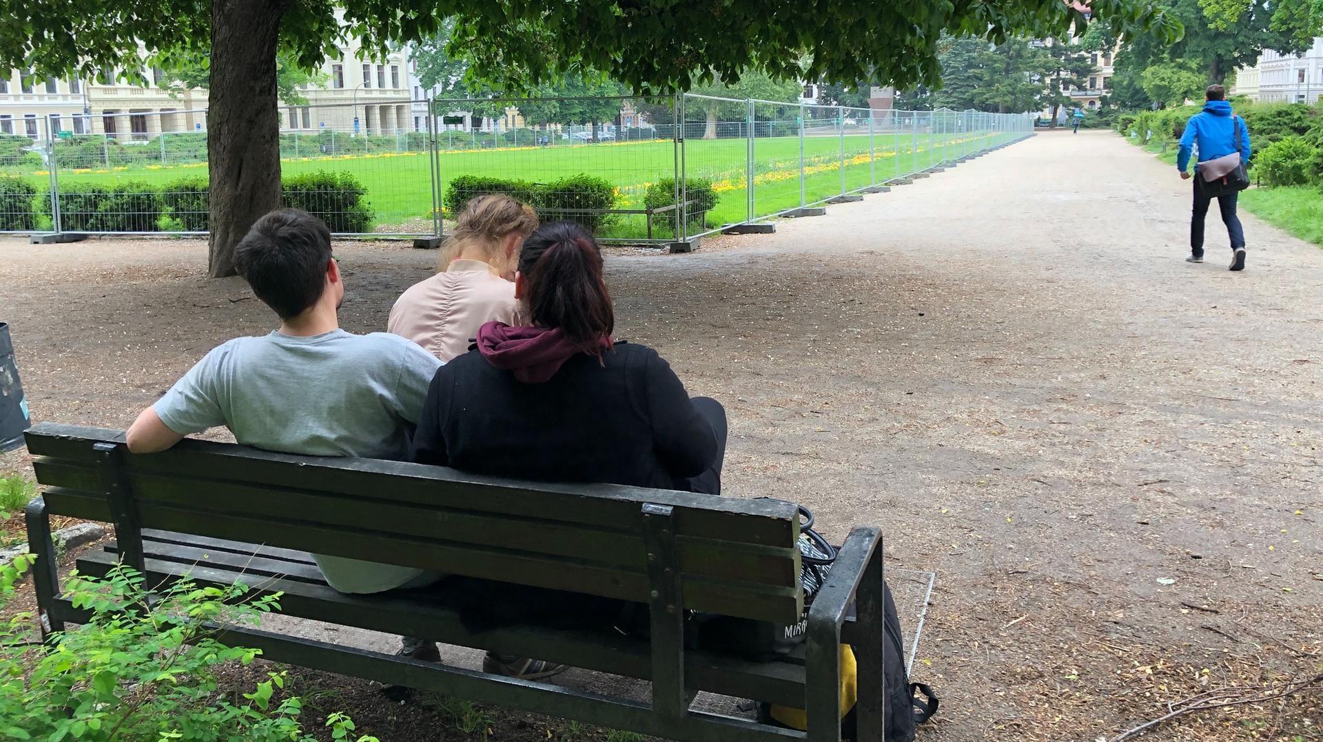 Umzäunte Wiese: In Görlitz sagt man ganz offen, dass man rechts ist.