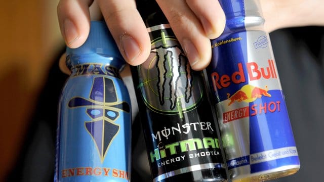 Energydrinks sind bei Kindern und Jugendlichen beliebt, schaden ihnen aber.