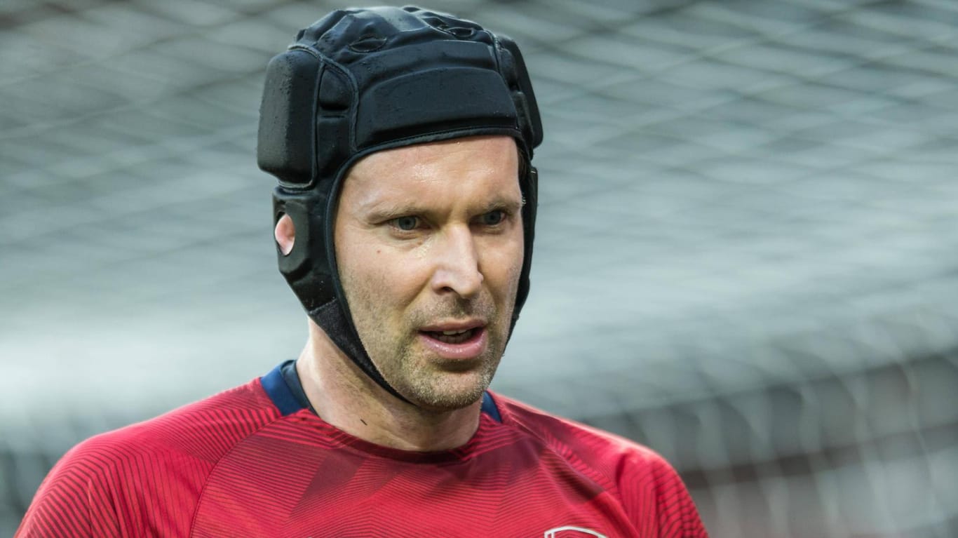 Trug fast 13 Jahren einen Helm beim Fußball: Petr Cech.