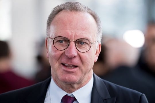 "Es ist absurd, dass die Clubs die Spielerberater bezahlen.