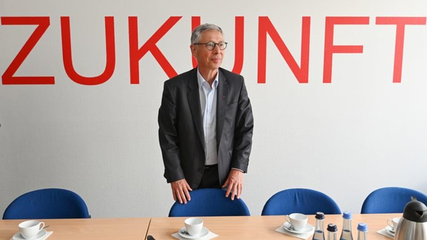 Personelle Konsequenzen lehnt die SPD in Bremen ab, es gibt nur vereinzelte Rücktrittsforderungen gegen Carsten Sieling.
