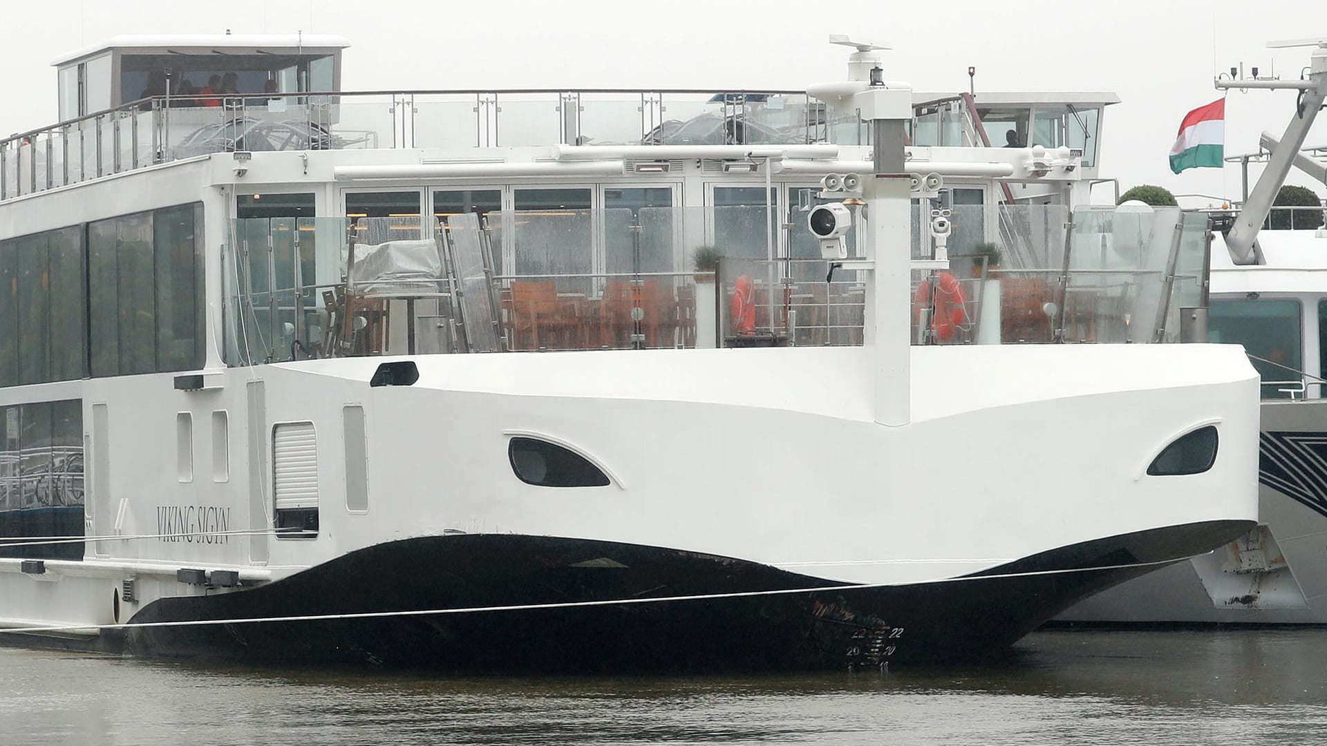 Das an dem Unglück beteiligte Kreuzfahrtschiff "Viking Sigyn": Der Kapitän des Schiffes ist jetzt verhaftet worden.