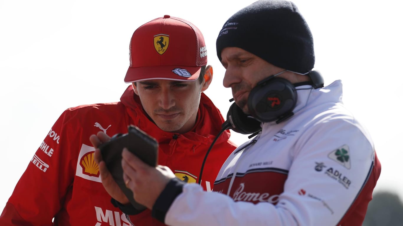 Bald wieder beide in Rot? Ferrari-Pilot Charles Leclerc (l.) und Simone Resta.