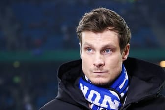 Marcell Jansen sieht den Hamburger SV in einer schwierigen Lage.