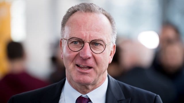 Hält nicht viel von großen Veränderungen der Königsklasse: Bayern-Boss Karl-Heinz Rummenigge. Hält nicht viel von großen Veränderungen der Königsklasse: Bayern-Boss Karl-Heinz Rummenigge.