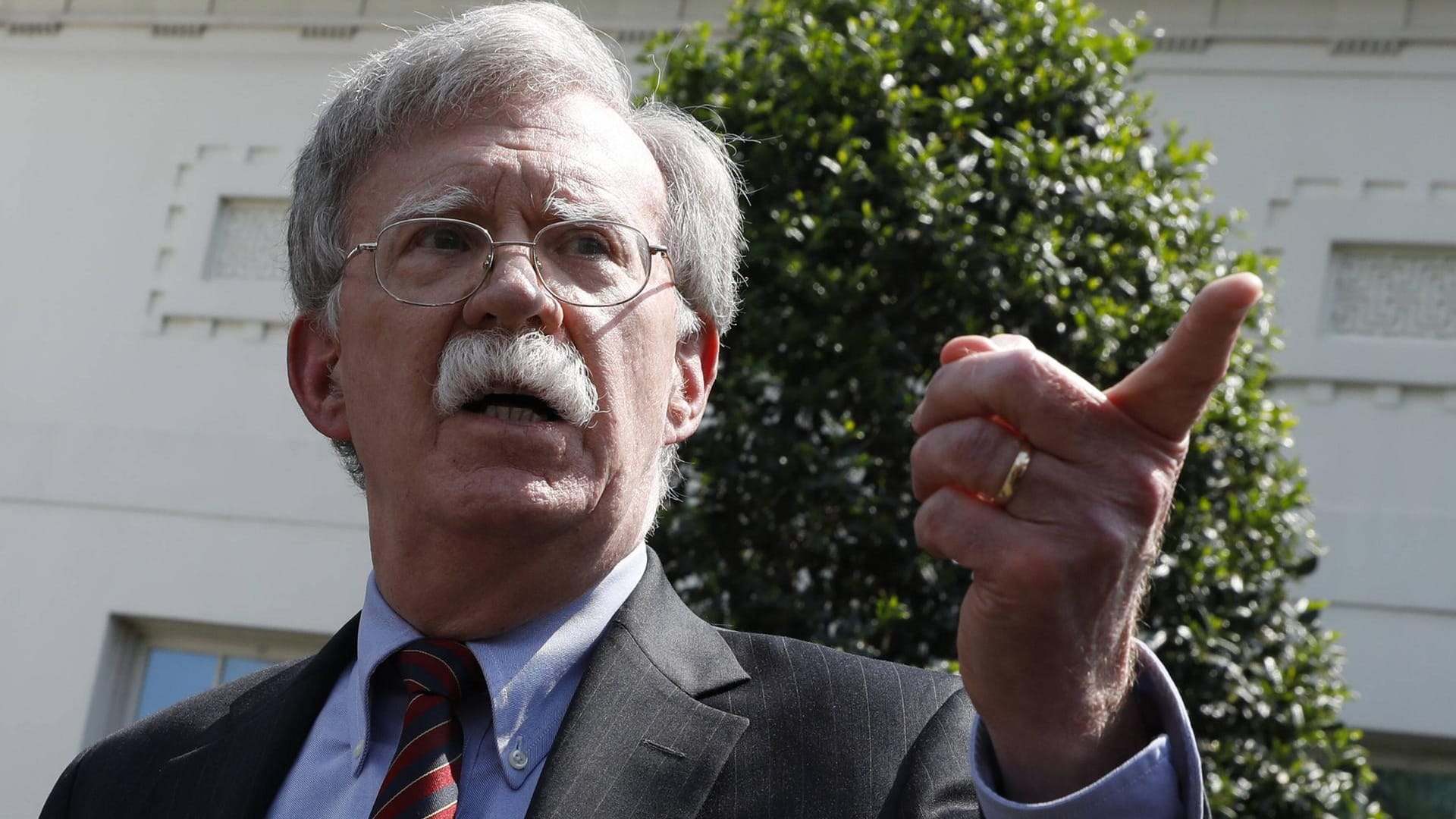 Donald Trumps Sicherheitsberater John Bolton: Bolton empfiehlt den Briten, die EU zu verlassen.